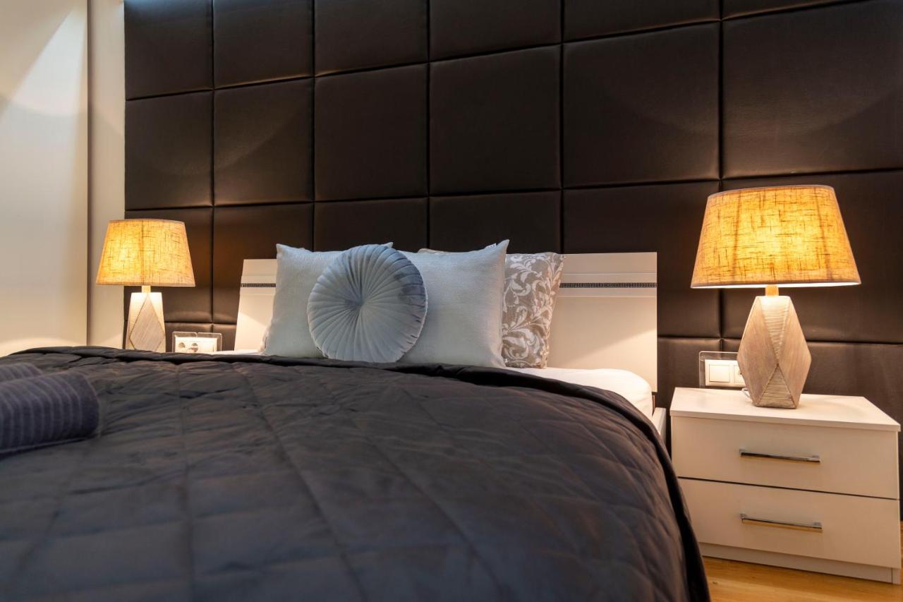 Luxurious & Spacious Downtown Residence In Liszt Ferenc Square Budapeste Exterior foto