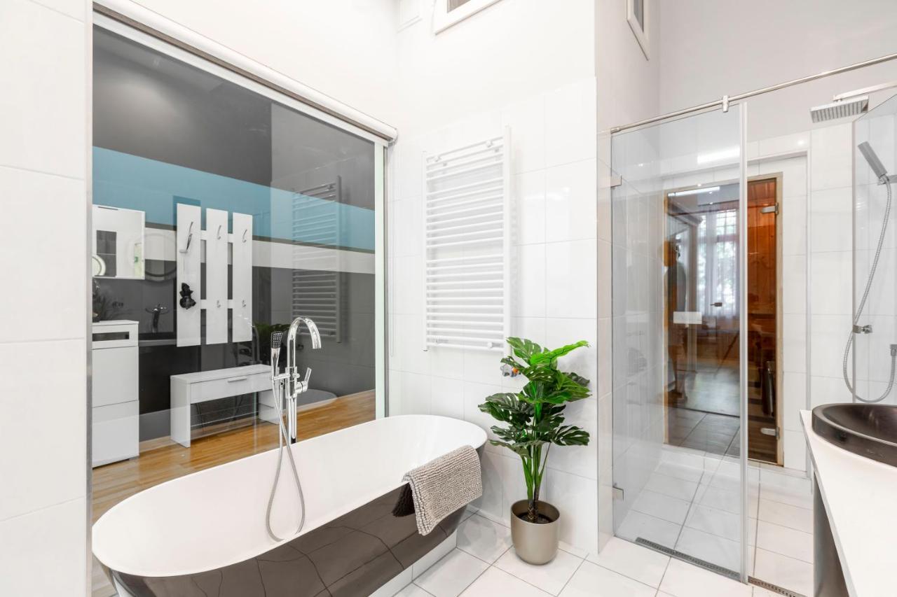 Luxurious & Spacious Downtown Residence In Liszt Ferenc Square Budapeste Exterior foto