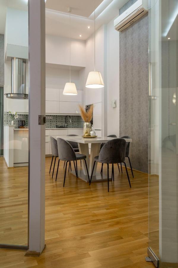 Luxurious & Spacious Downtown Residence In Liszt Ferenc Square Budapeste Exterior foto