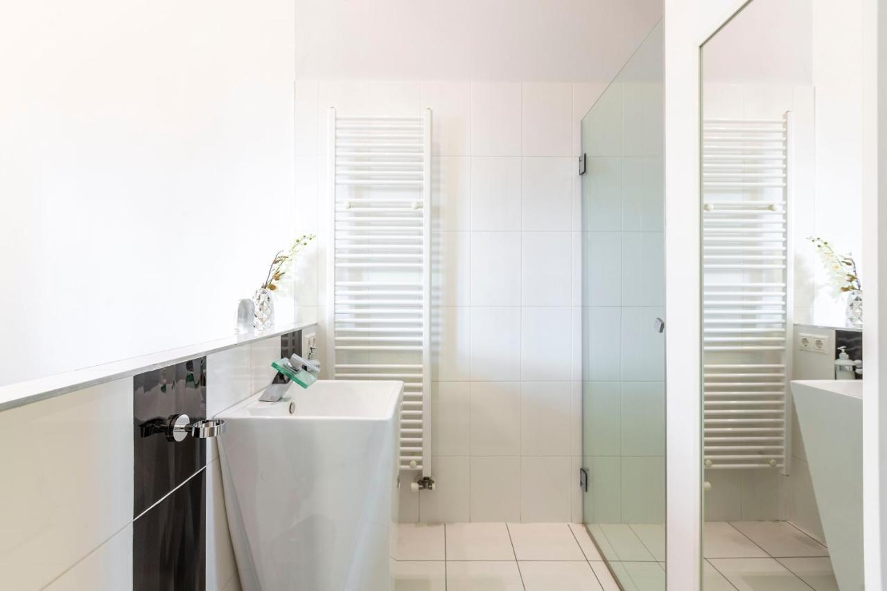 Luxurious & Spacious Downtown Residence In Liszt Ferenc Square Budapeste Exterior foto